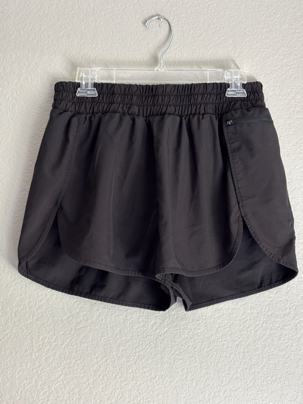 Women’s Black Athletic Tulip Shorts with Elastic Waist Band XL
